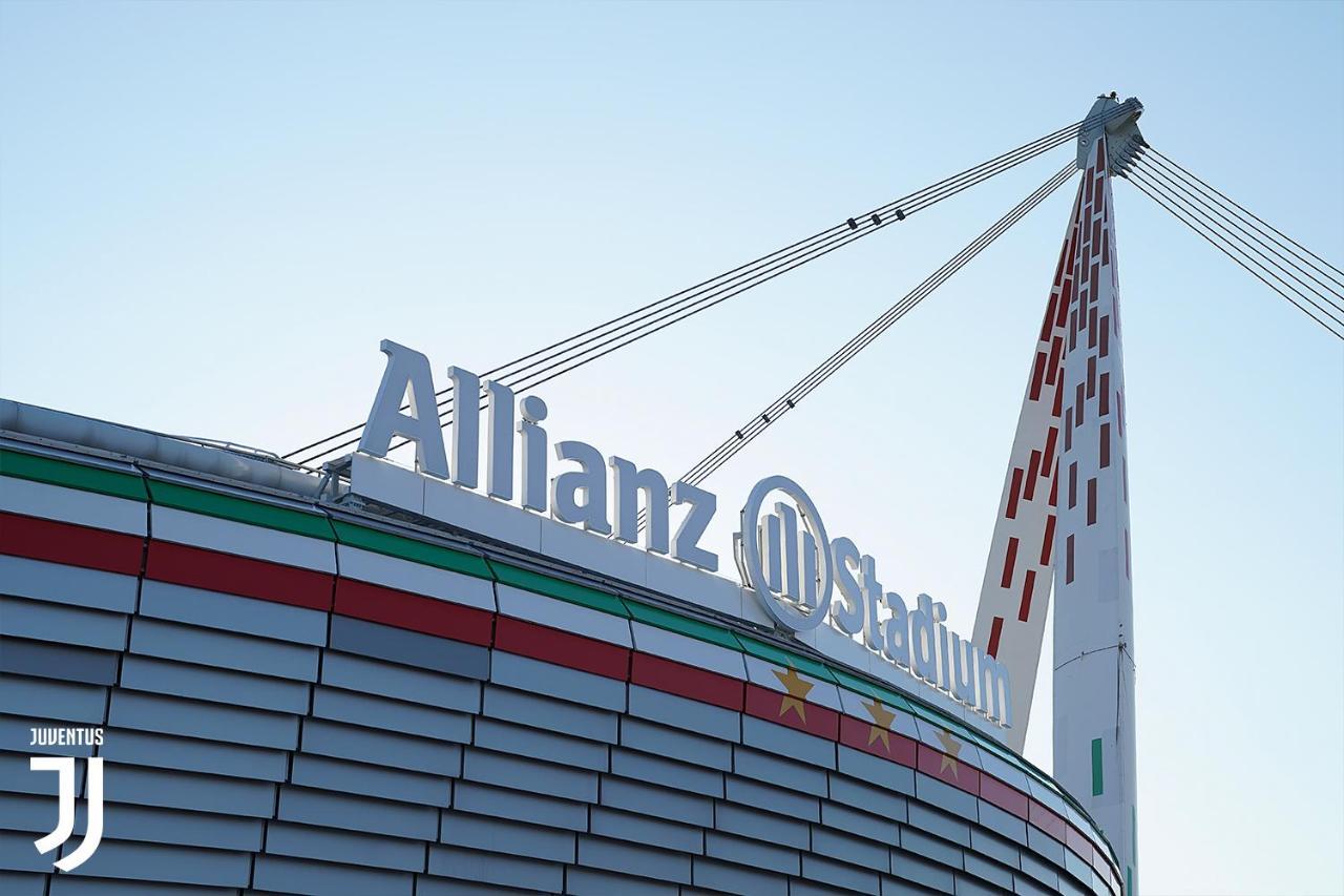 Tra Stadio E Storia - Fronte Allianz Stadium Juventus Venaria Reale Buitenkant foto